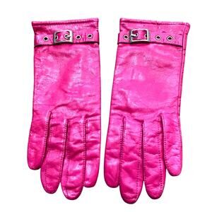 Ladies pink leather driving gloves silvertone faux buckle size M knit lining